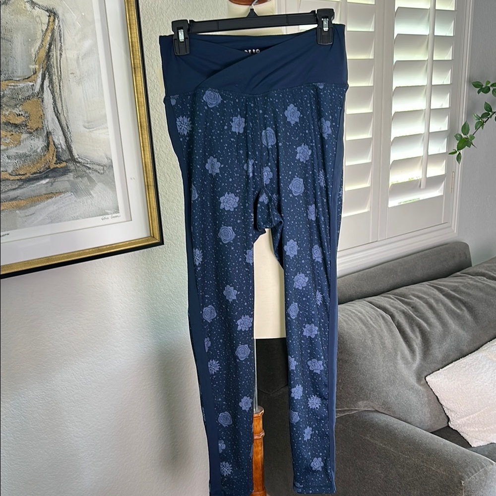 Lot of 9 Active Leggings from Glyder, Fabletics, and Zella. M to L sizes.